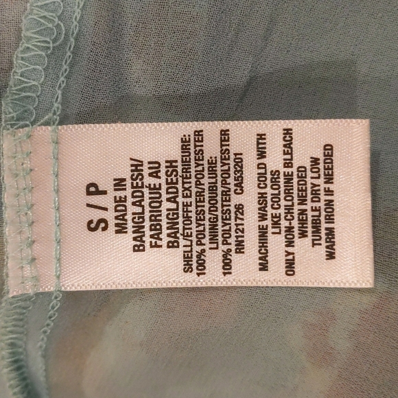 ✨Aeropostale Floral Tank Top - Size S - Picture 7 of 7